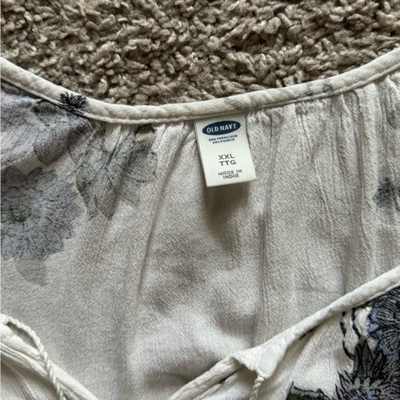 XXL Old Navy Floral long sleeve blouse - Picture 4 of 4